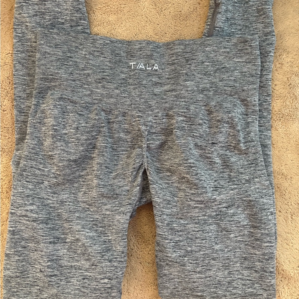TALA leggings with butt scrunch - Picture 2 of 2